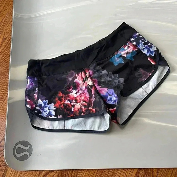 lululemon athletica Pants - Lululemon I 8